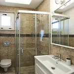 Vodina Hotel 2*