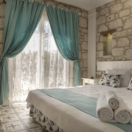 Ξενοδοχείο Vodina 2*