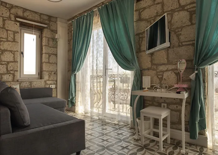 Отель Vodina Алачати