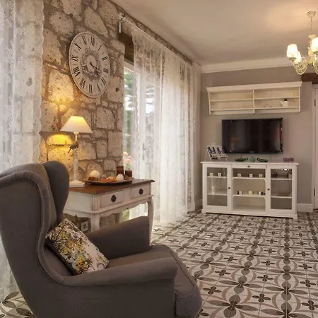 Hotel Vodina 2*